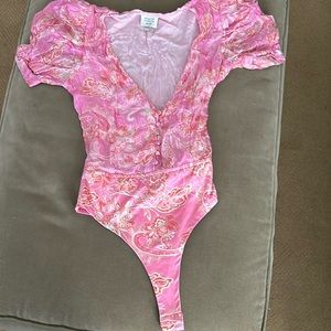 Hemant & Nandita puff sleeve bodysuit size Medium